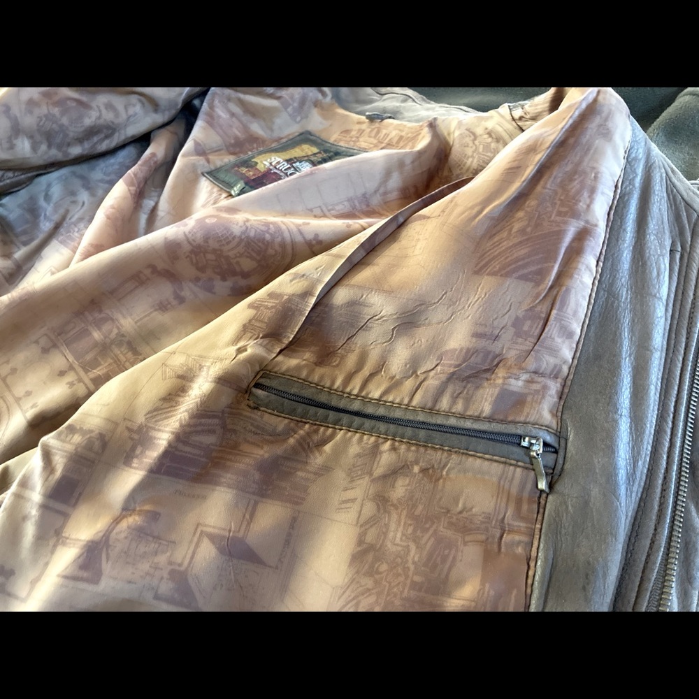 Men’s suede leather bomber